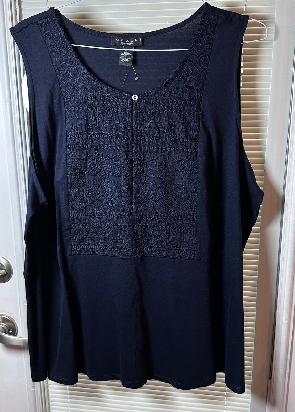 Grace Top Womens 3X Navy Sleeveless Embroidered Keyhole Pullover Knit Blouse NWT